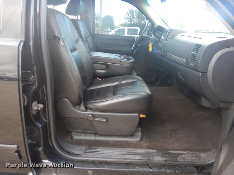 image for item GF9199 2007 Chevrolet Silverado 2500HD  Crew Cab pickup truck