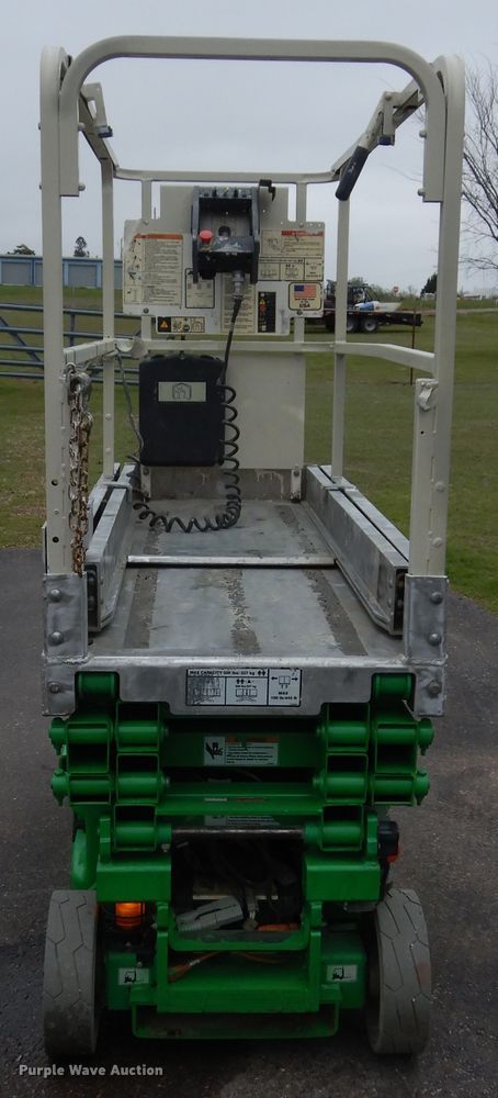 image for item GK9171 2012 JLG 1930ES  scissor lift