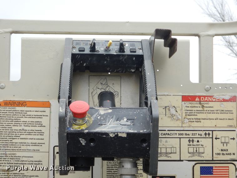 image for item GK9171 2012 JLG 1930ES  scissor lift