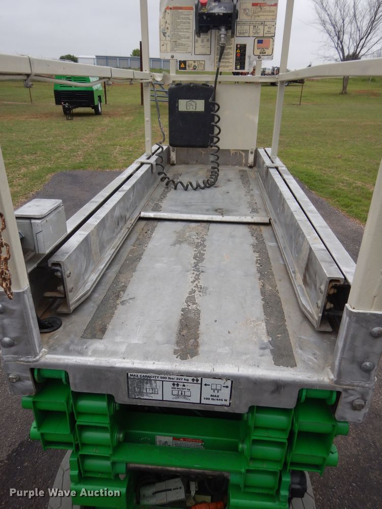 image for item GK9171 2012 JLG 1930ES  scissor lift