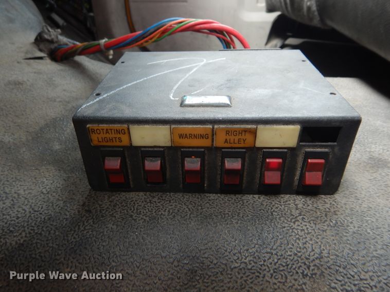 image for item GK9194 2009 Ford F250 Super Duty  utility bed pickup truck