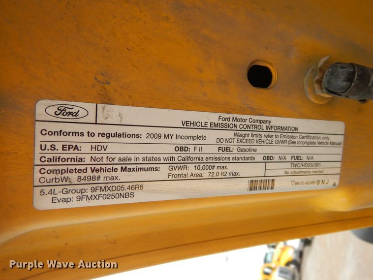 image for item GK9194 2009 Ford F250 Super Duty  utility bed pickup truck