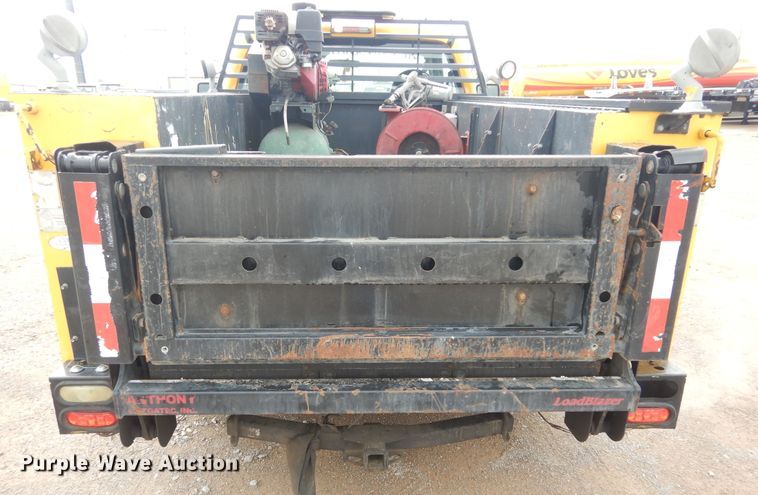 image for item GK9194 2009 Ford F250 Super Duty  utility bed pickup truck