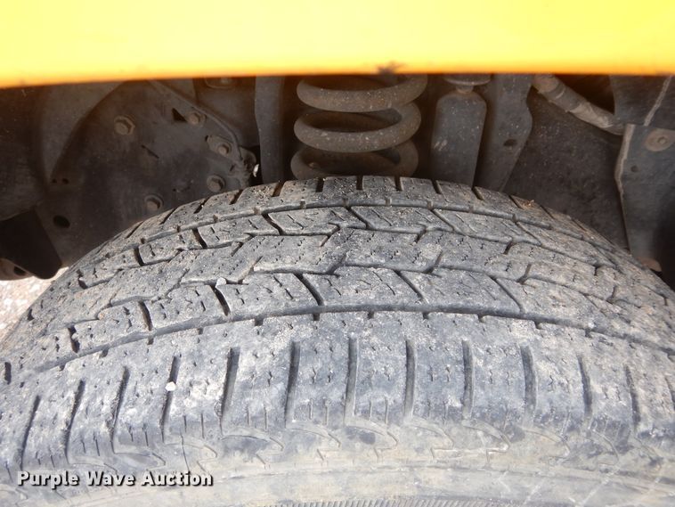 image for item GK9194 2009 Ford F250 Super Duty  utility bed pickup truck