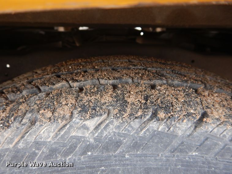 image for item GK9194 2009 Ford F250 Super Duty  utility bed pickup truck