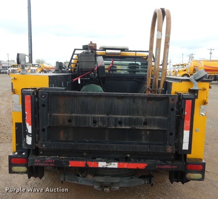 image for item GK9195 2011 Ford F250 Super Duty  utility bed pickup truck