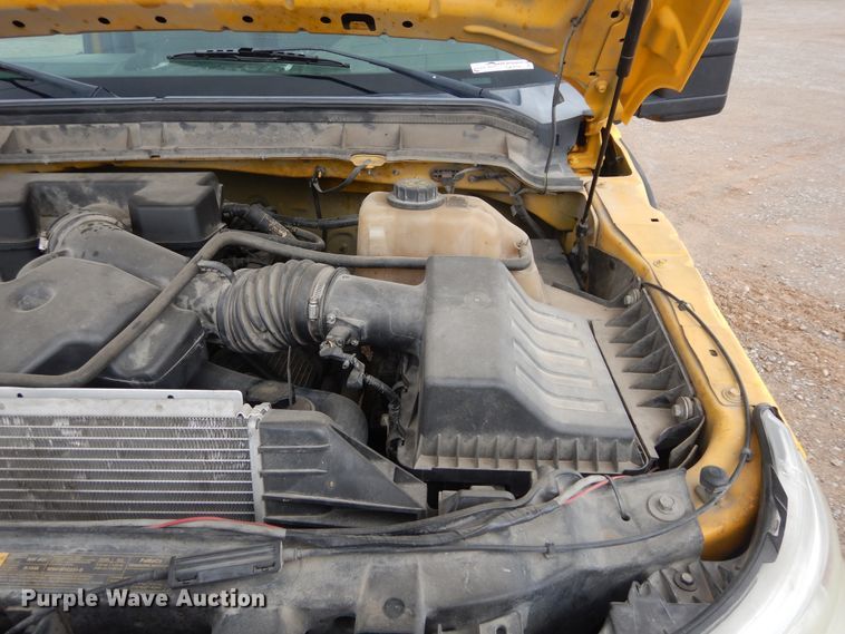 image for item GK9195 2011 Ford F250 Super Duty  utility bed pickup truck