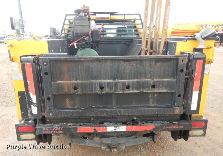 image for item GK9195 2011 Ford F250 Super Duty  utility bed pickup truck