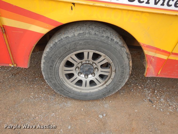 image for item GK9195 2011 Ford F250 Super Duty  utility bed pickup truck