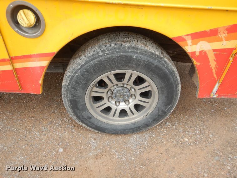 image for item GK9195 2011 Ford F250 Super Duty  utility bed pickup truck