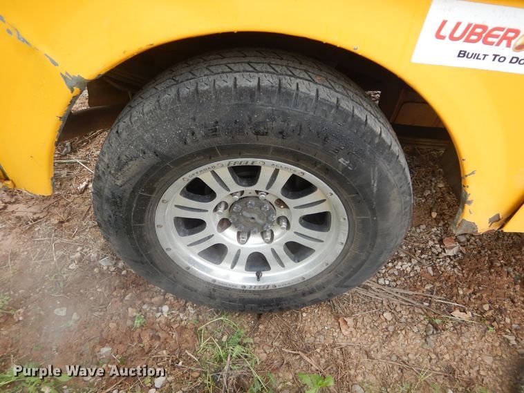 image for item GK9197 2009 Ford F250 Super Duty  utility bed pickup truck