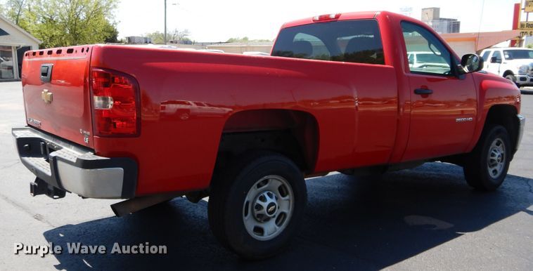 image for item GK9204 2014 Chevrolet Silverado 2500HD  pickup truck
