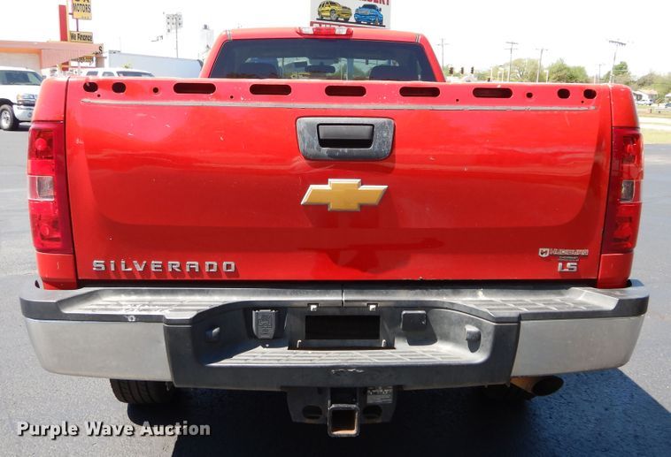 image for item GK9204 2014 Chevrolet Silverado 2500HD  pickup truck