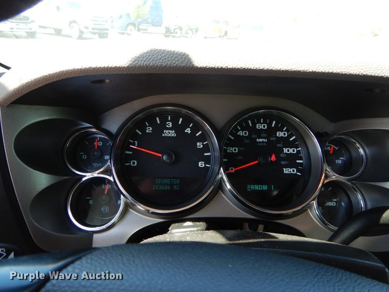 image for item GK9204 2014 Chevrolet Silverado 2500HD  pickup truck