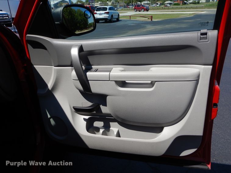 image for item GK9204 2014 Chevrolet Silverado 2500HD  pickup truck