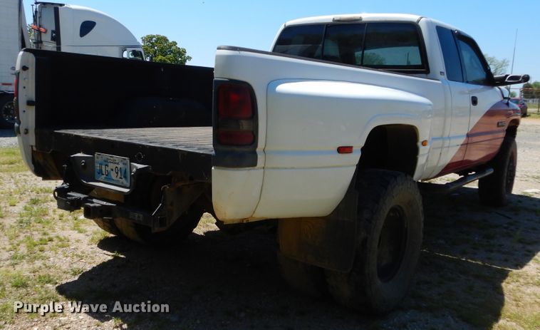 image for item GK9206 1998 Dodge Ram 3500  Quad Cab pickup truck