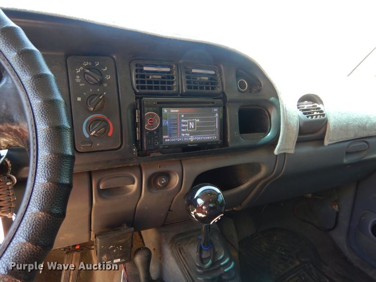 image for item GK9206 1998 Dodge Ram 3500  Quad Cab pickup truck