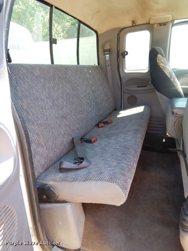 image for item GK9206 1998 Dodge Ram 3500  Quad Cab pickup truck