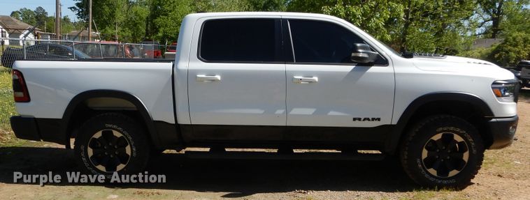 image for item GK9210 2019 Dodge Ram 1500  Crew Cab pickup truck