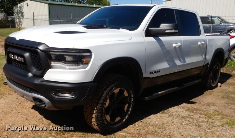 image for item GK9210 2019 Dodge Ram 1500  Crew Cab pickup truck