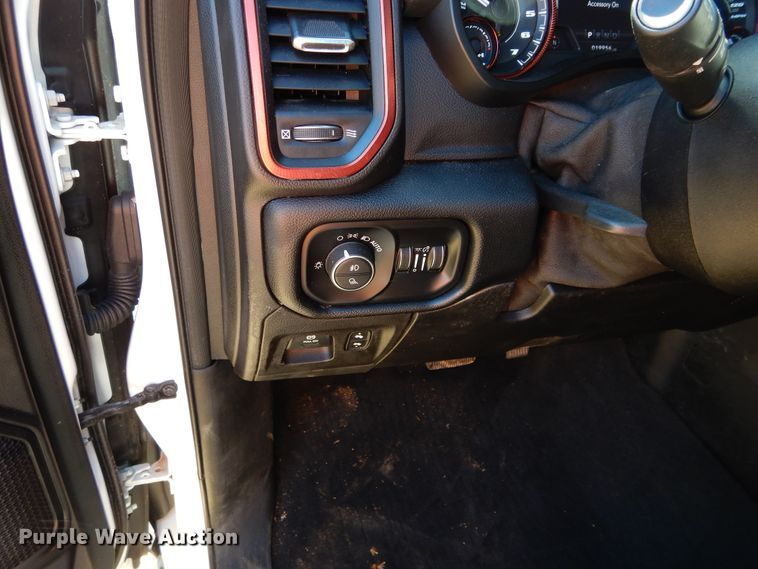 image for item GK9210 2019 Dodge Ram 1500  Crew Cab pickup truck