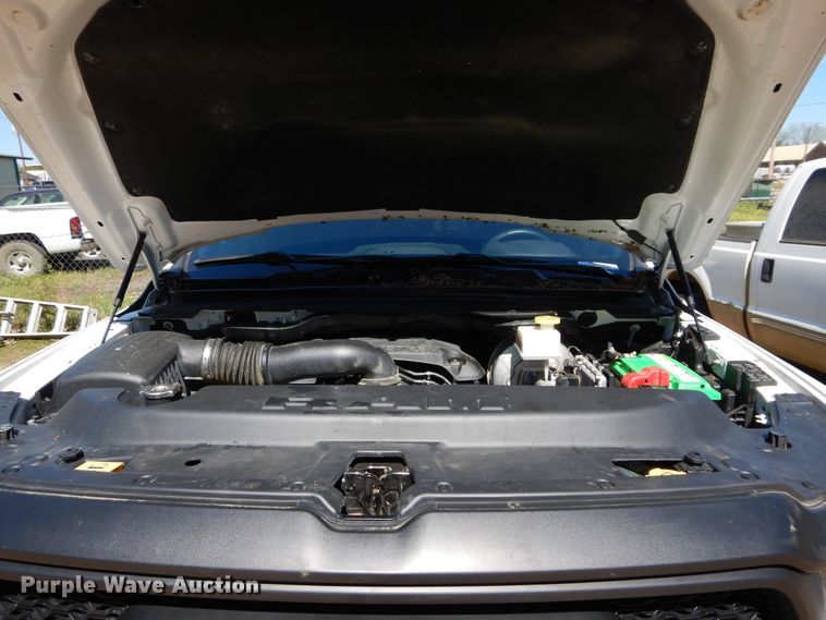 image for item GK9210 2019 Dodge Ram 1500  Crew Cab pickup truck