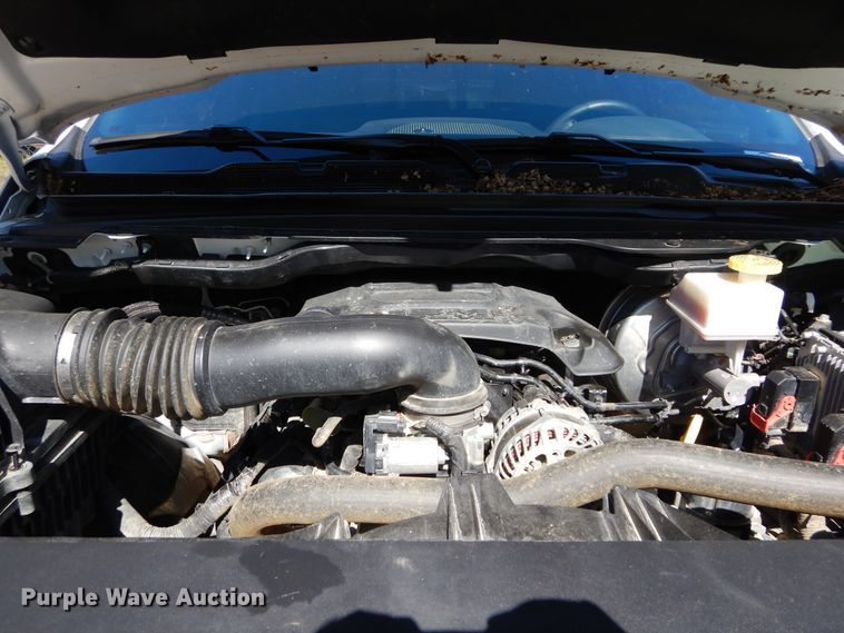 image for item GK9210 2019 Dodge Ram 1500  Crew Cab pickup truck