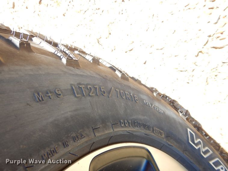 image for item GK9210 2019 Dodge Ram 1500  Crew Cab pickup truck