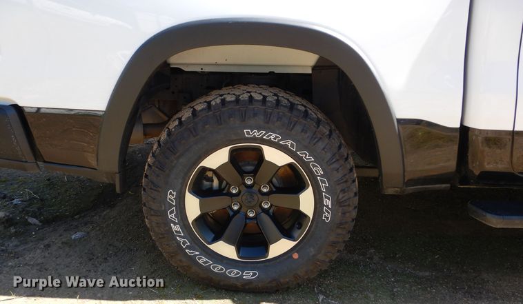 image for item GK9210 2019 Dodge Ram 1500  Crew Cab pickup truck