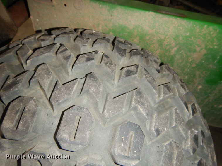 image for item GN9216 2000 John Deere Gator utility vehicle