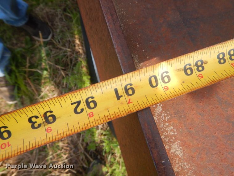 image for item GN9254 1999 Dodge Ram 3500 Laramie  flatbed pickup truck