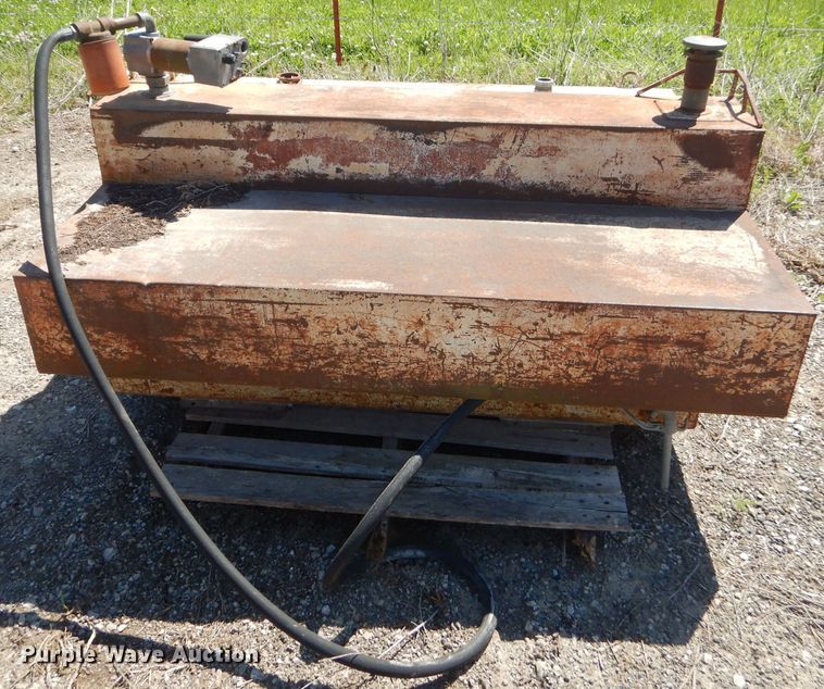 image for item GN9268 (5) fuel tanks