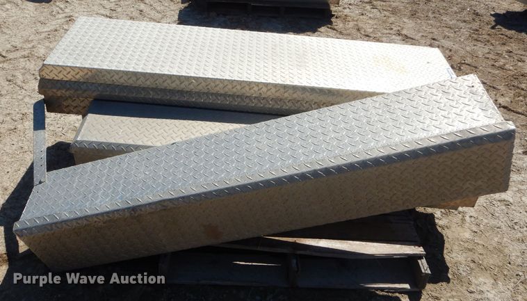 image for item GN9273 (3) toolboxes