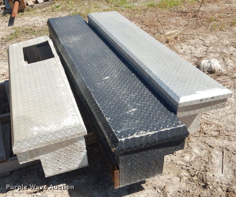 image for item GN9277 (3) toolboxes