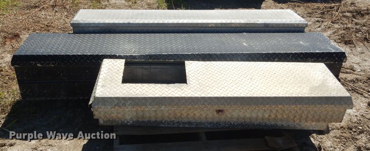 image for item GN9277 (3) toolboxes