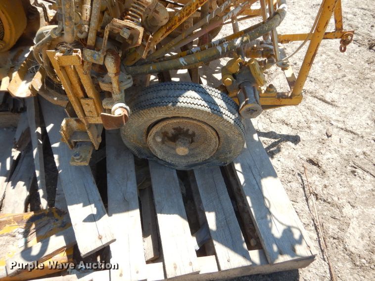 image for item GN9279 Kelly-Creswell Company paint striper