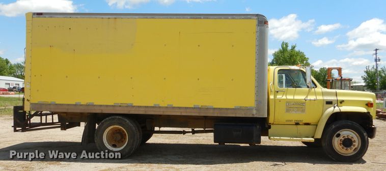 image for item GN9301 1988 GMC C6000 box truck