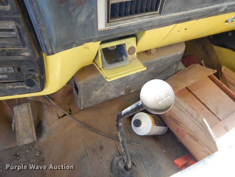 image for item GN9301 1988 GMC C6000 box truck