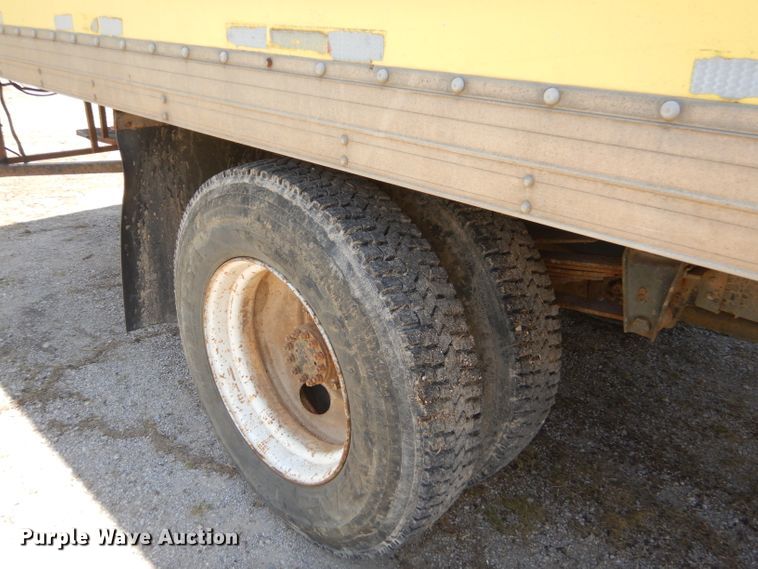 image for item GN9301 1988 GMC C6000 box truck