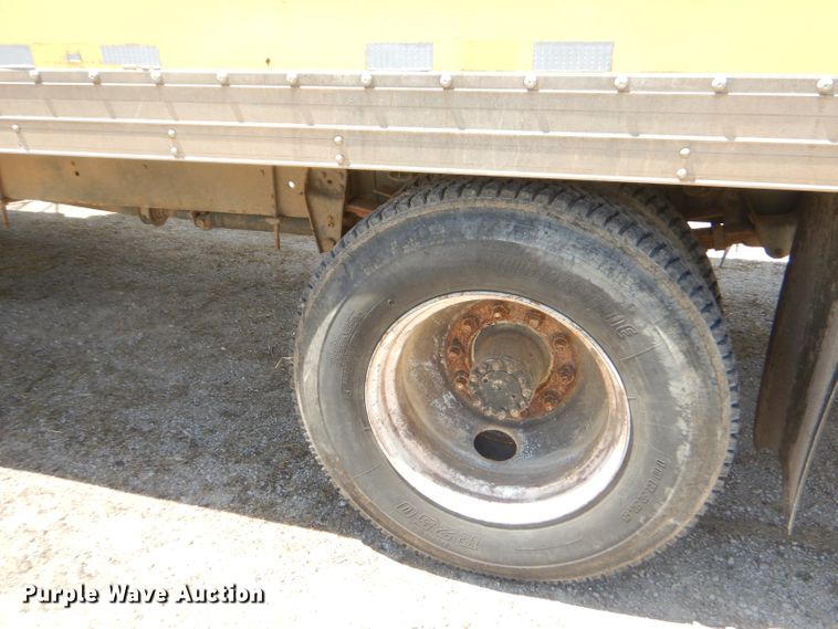 image for item GN9301 1988 GMC C6000 box truck