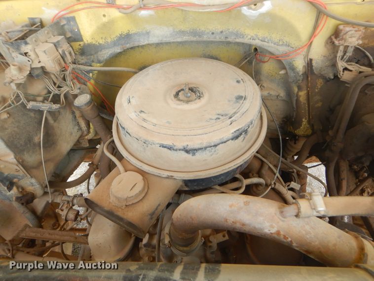 image for item GN9304 1986 GMC 7000 box truck