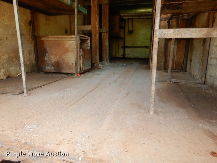 image for item GN9304 1986 GMC 7000 box truck