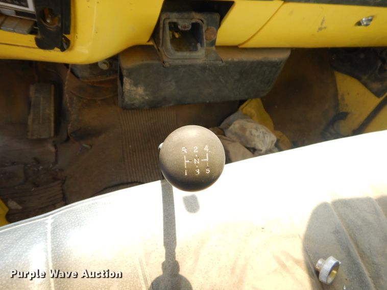 image for item GN9305 1986 GMC 7000 box truck