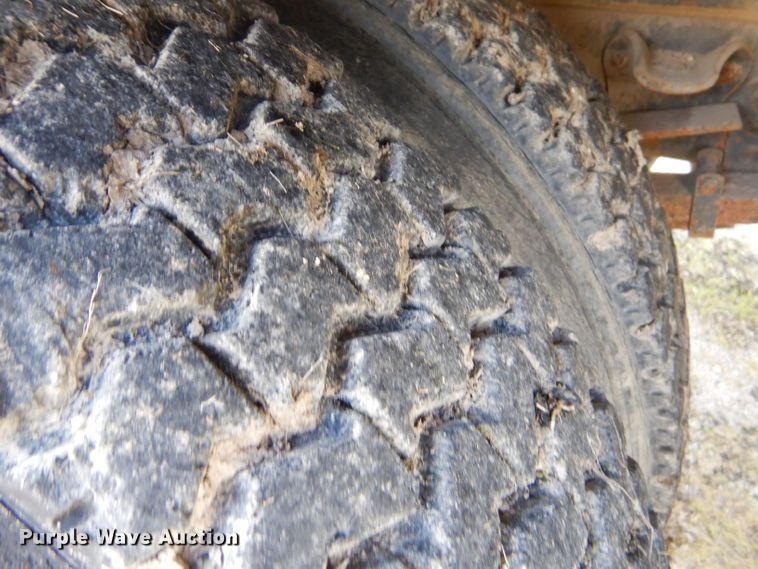 image for item GN9305 1986 GMC 7000 box truck