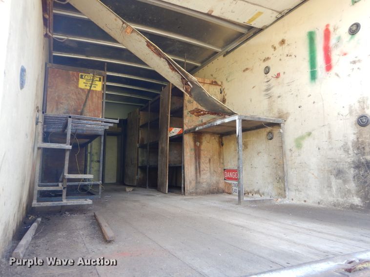 image for item GN9305 1986 GMC 7000 box truck