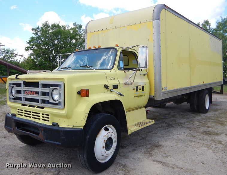 image for item GN9306 1988 GMC 7000 box truck
