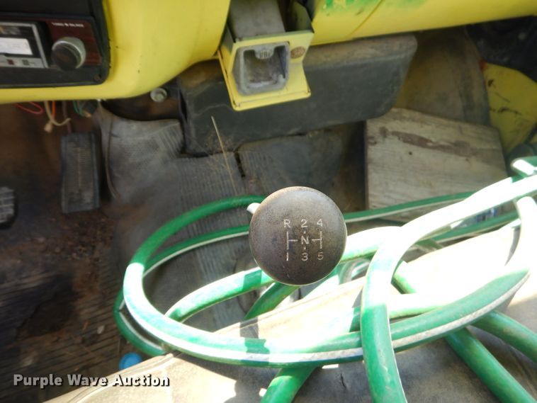 image for item GN9306 1988 GMC 7000 box truck