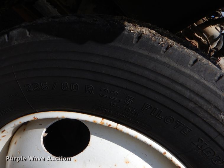 image for item GN9306 1988 GMC 7000 box truck