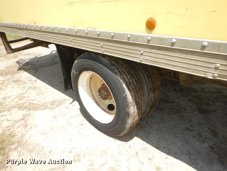 image for item GN9306 1988 GMC 7000 box truck