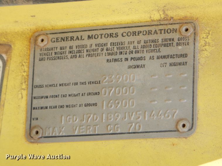 image for item GN9306 1988 GMC 7000 box truck